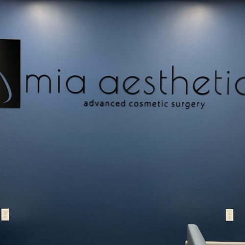 Interior Décor & Signage